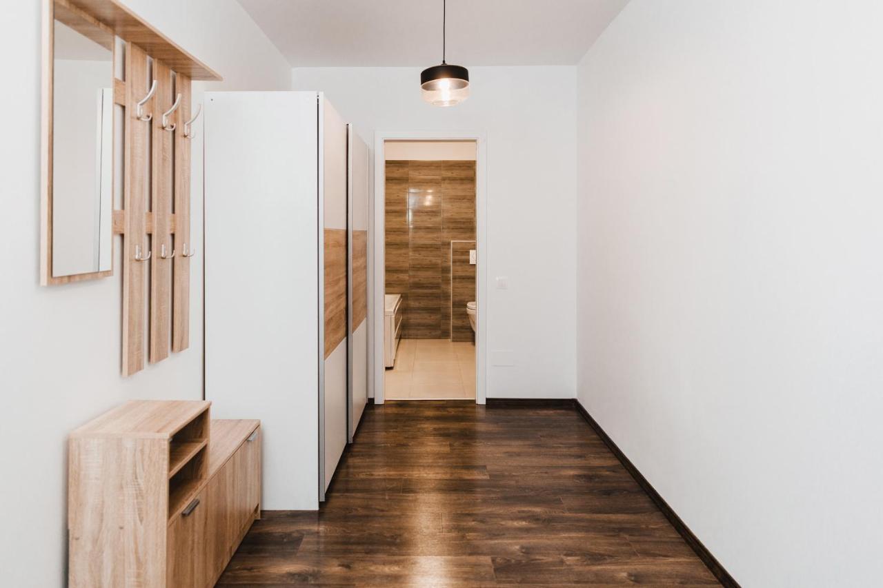 One Room Apart T3 With Free Parking Cluj-Napoca Exterior photo